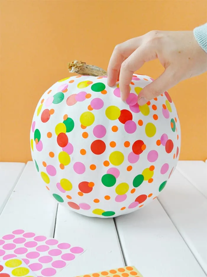 DIY cute Halloween painted pumpkin idea