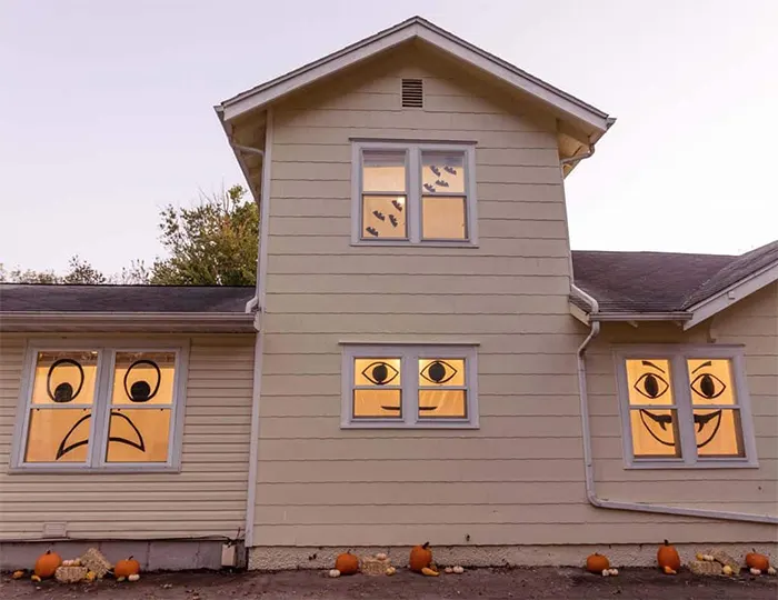 DIY Halloween easy house decor