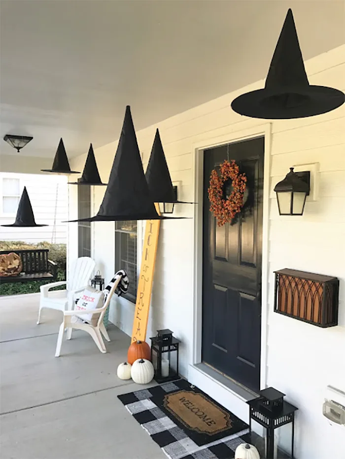 DIY halloween witch decor idea