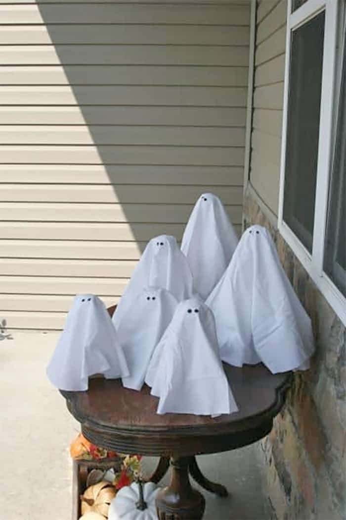 Easy DIY ghost family