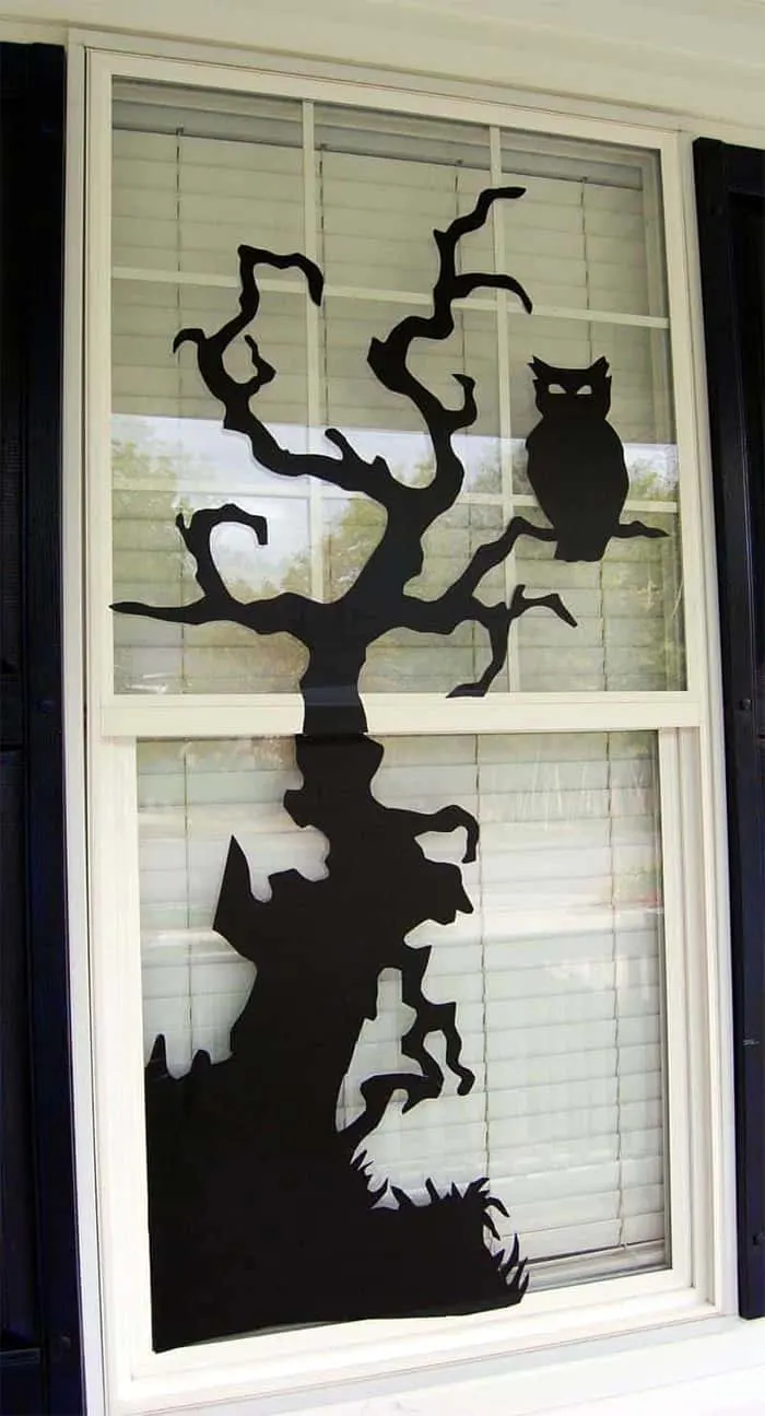 Halloween window spooky tree