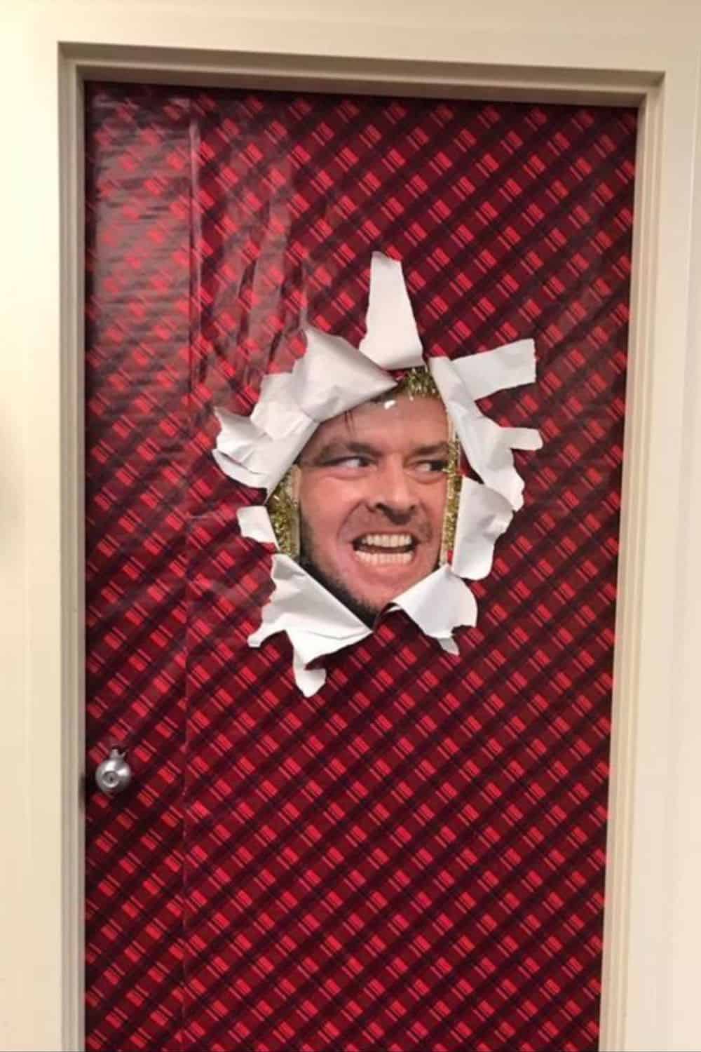 meme christmas door decorating