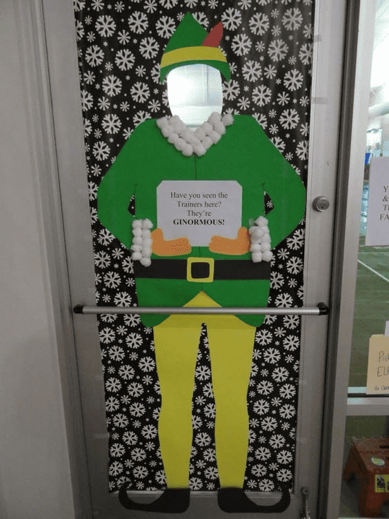 selfie elf door decorating