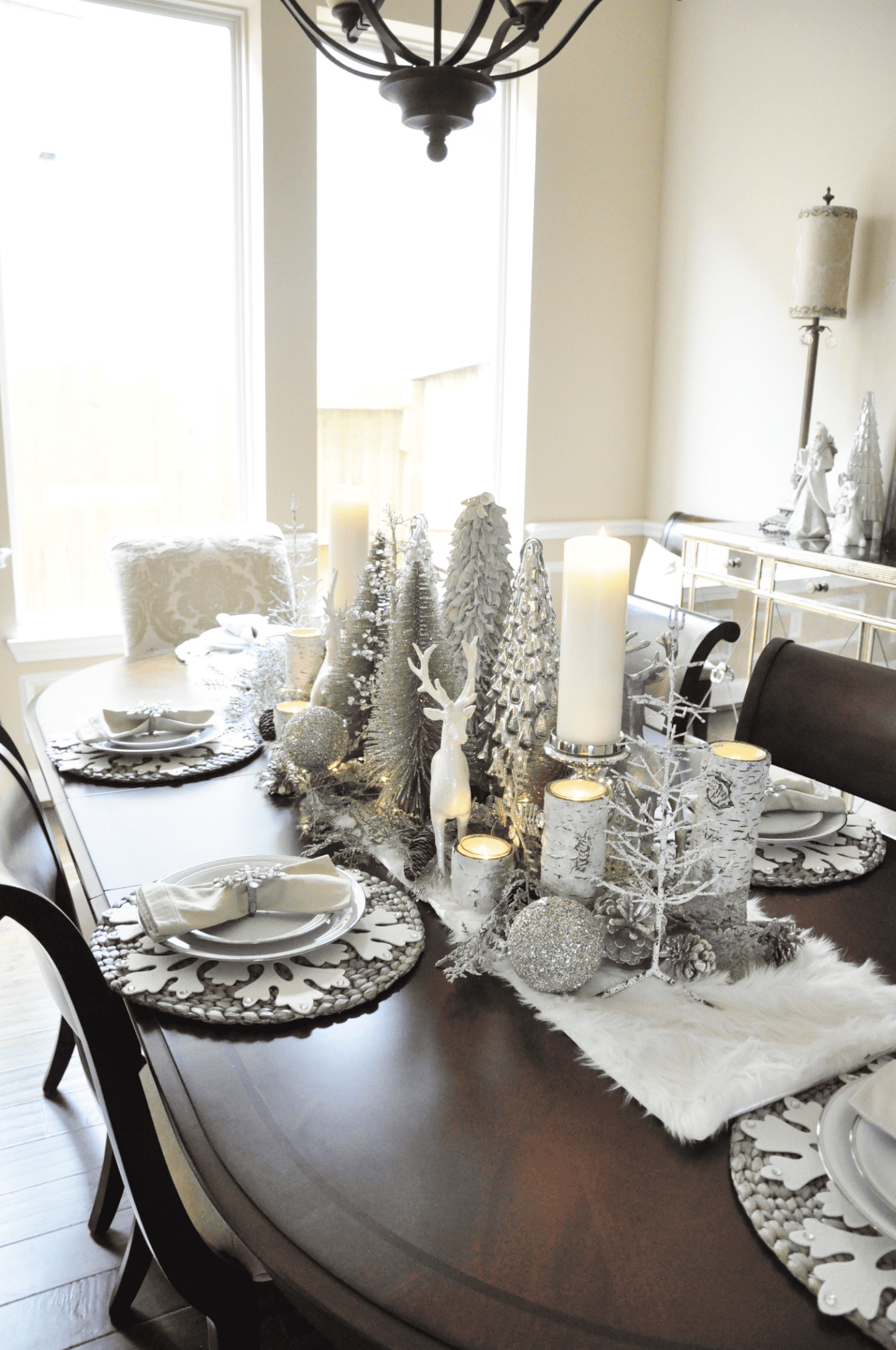 wonderland christmas tablescape