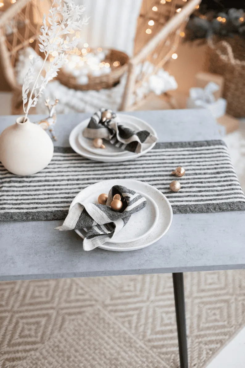 linen table runner and napkin french style