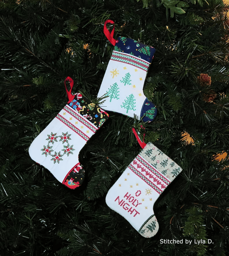 Machine cross stitch christmas stocking pattern
