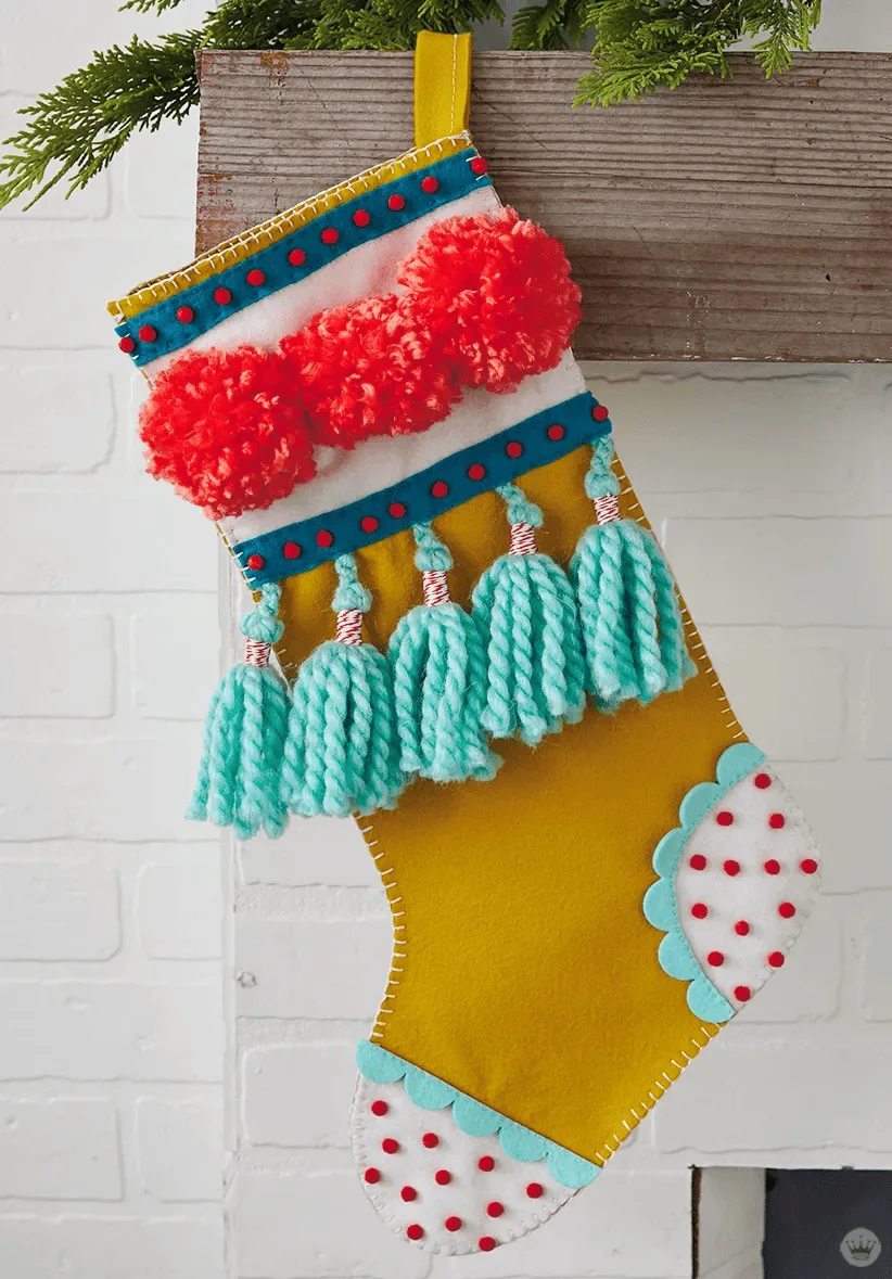 DIY felt stocking sewing pattern