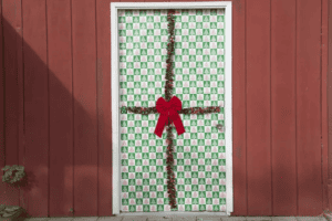 how to wrap a front door
