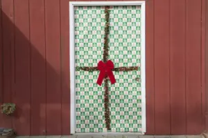 how to wrap a front door