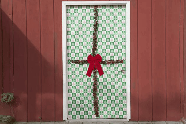 how to wrap a door