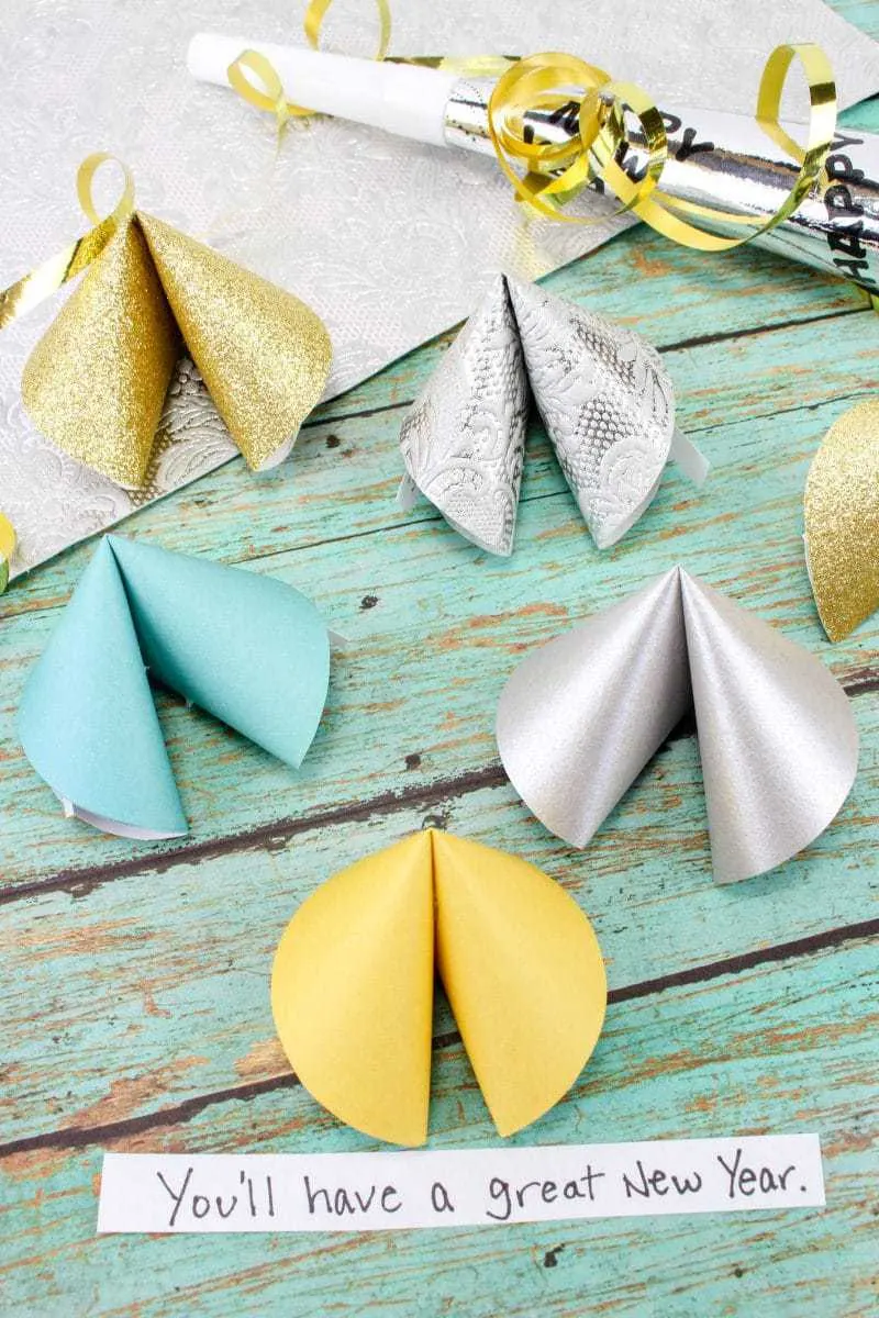 DIY paper fortune cookies 