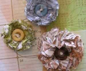 button paper flower