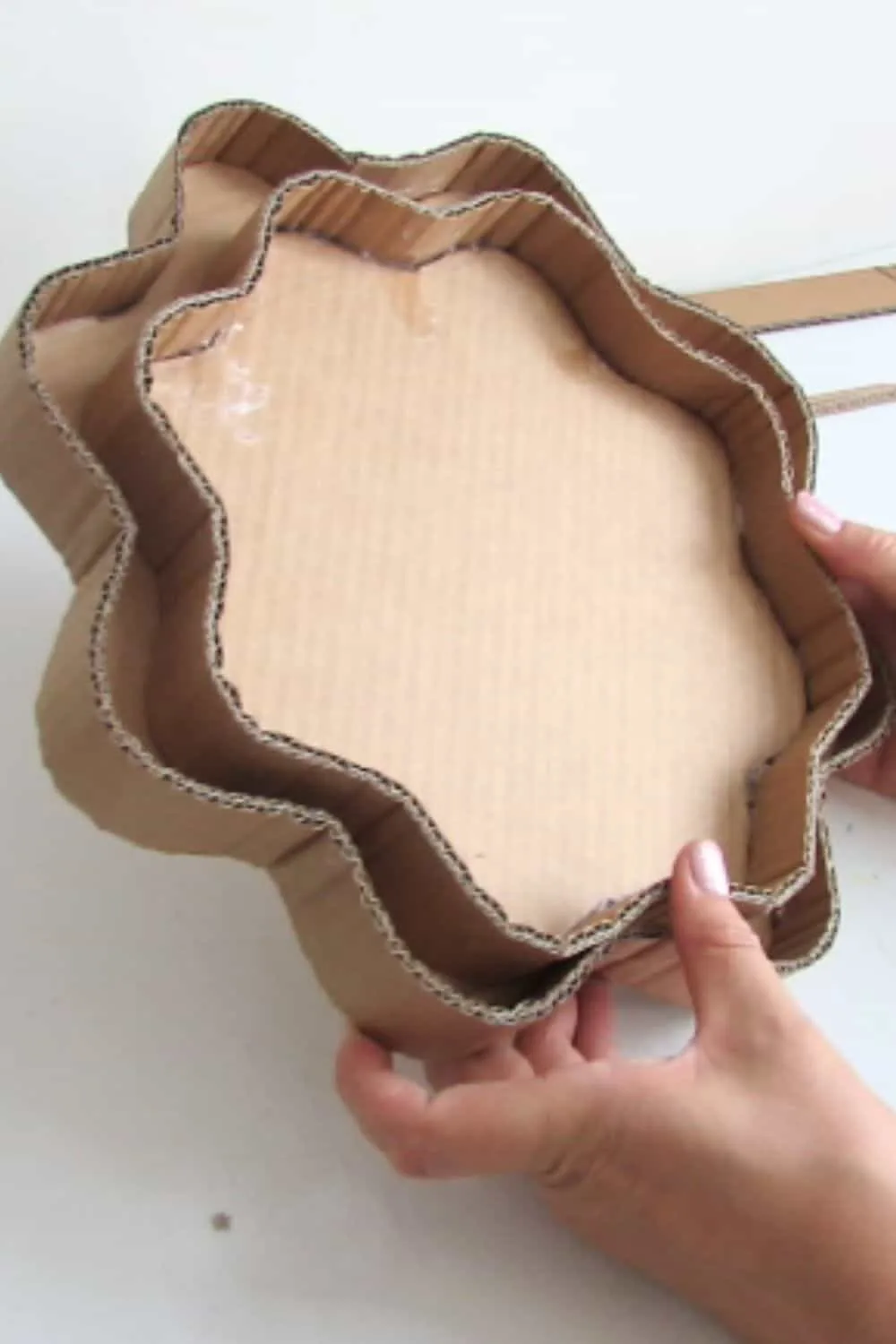 diy cardboard tray