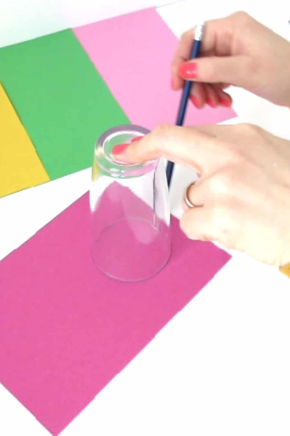 draw a circle on paper