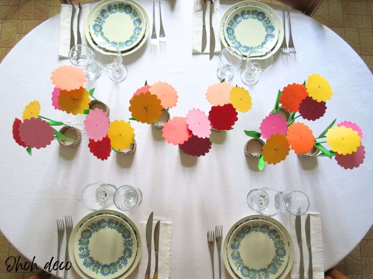 how to make Paper flower centerpieces