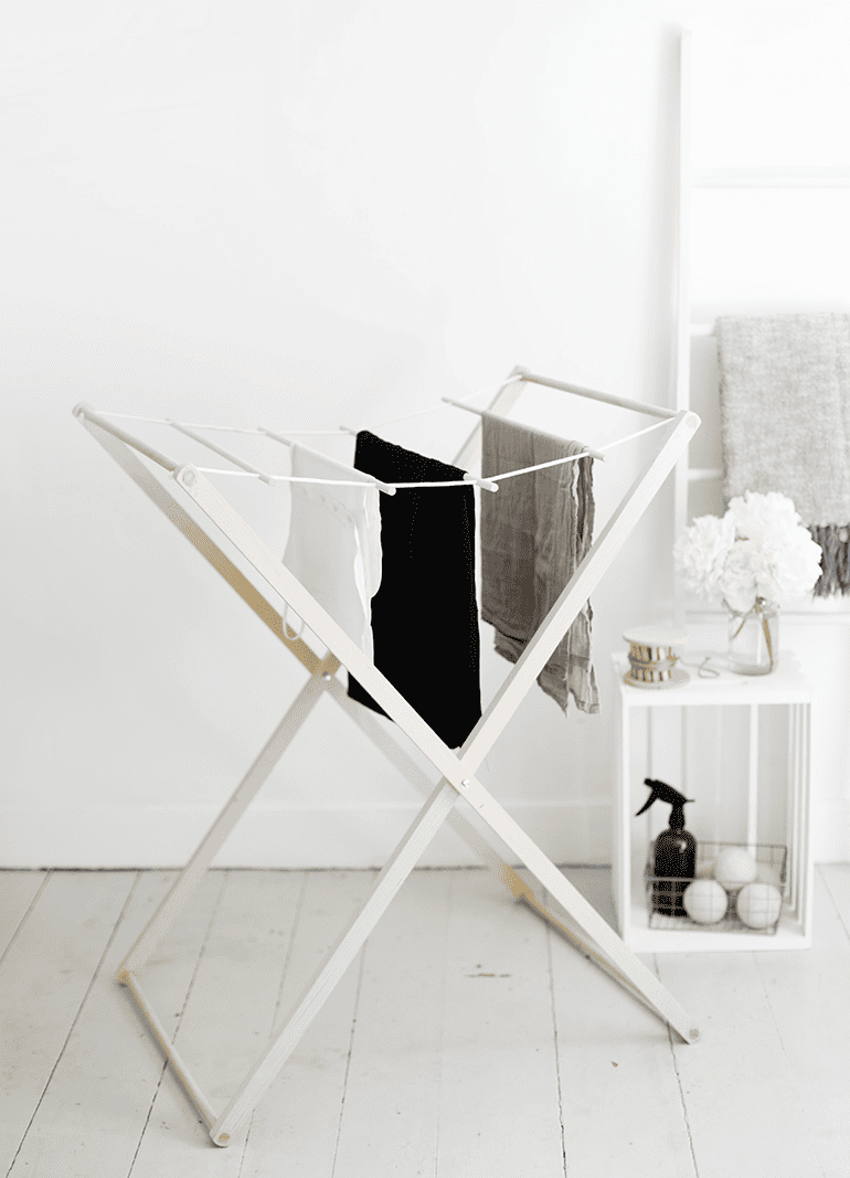 diy simple clothes drying rack