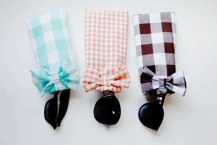 bow eyeglasses case