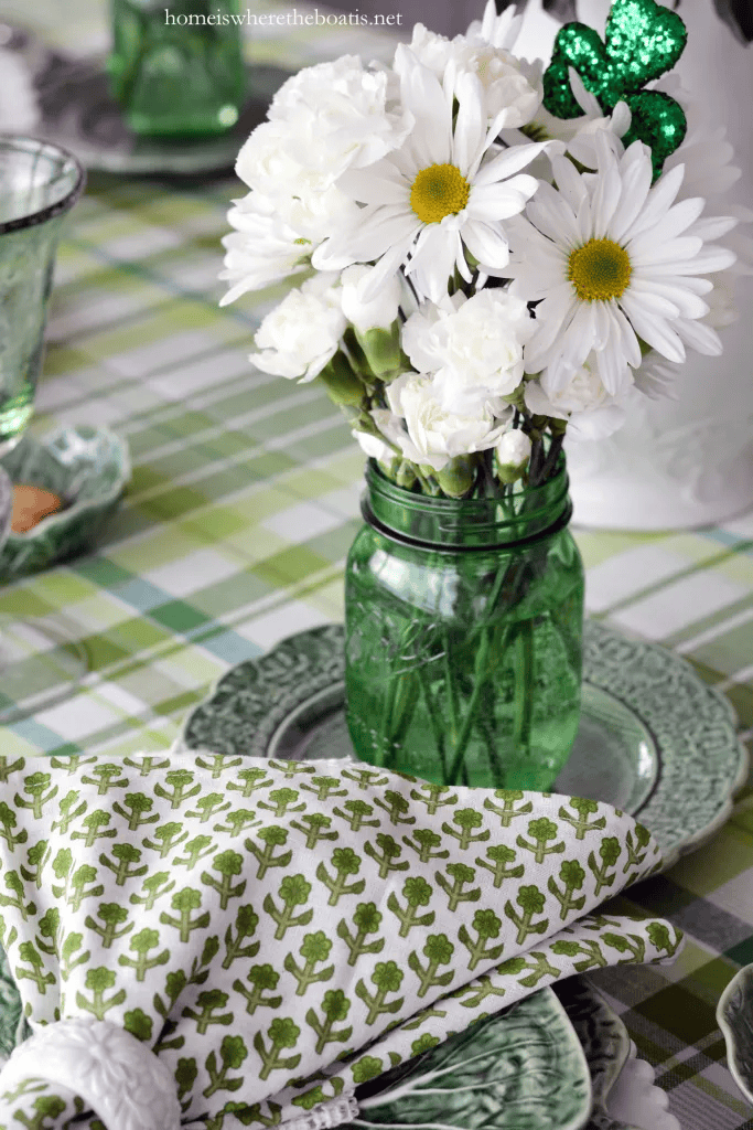 simple white st patrick's center piece