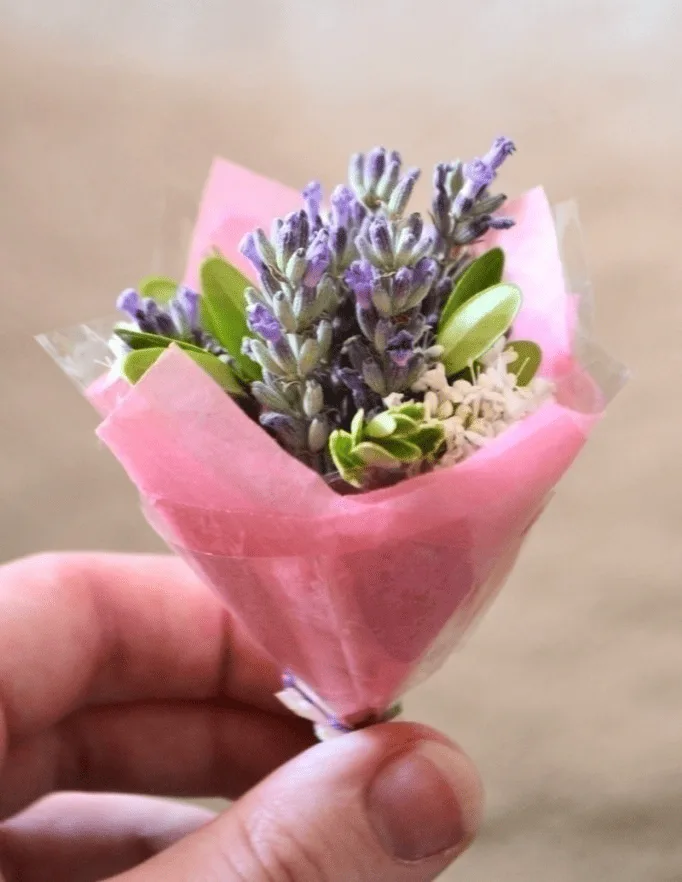 how to make a mini bouquet