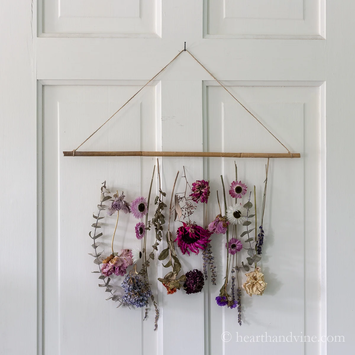 make a pressed flower wall hanging
