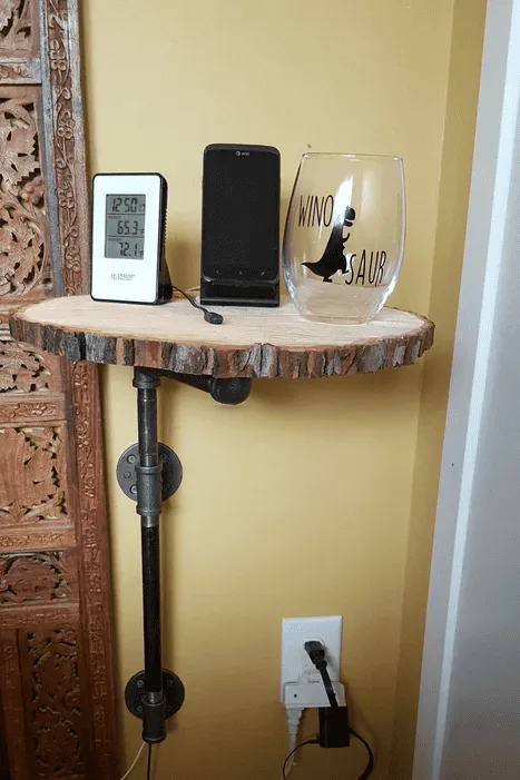compact pipe nightstand idea