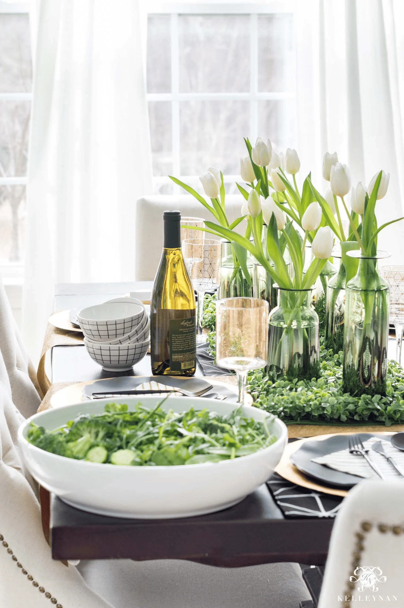 white tulip tablescape