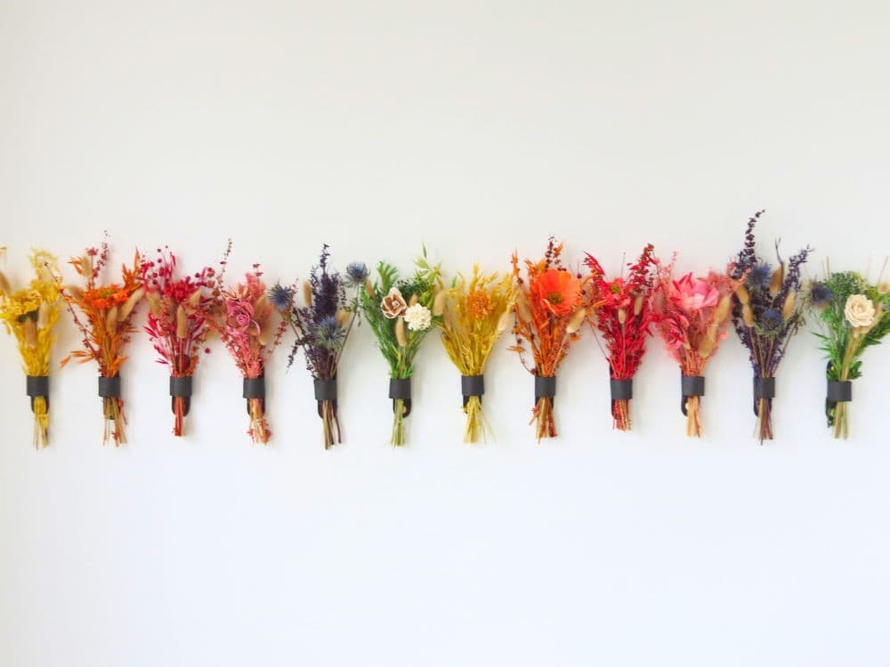 dried flowers wall decor