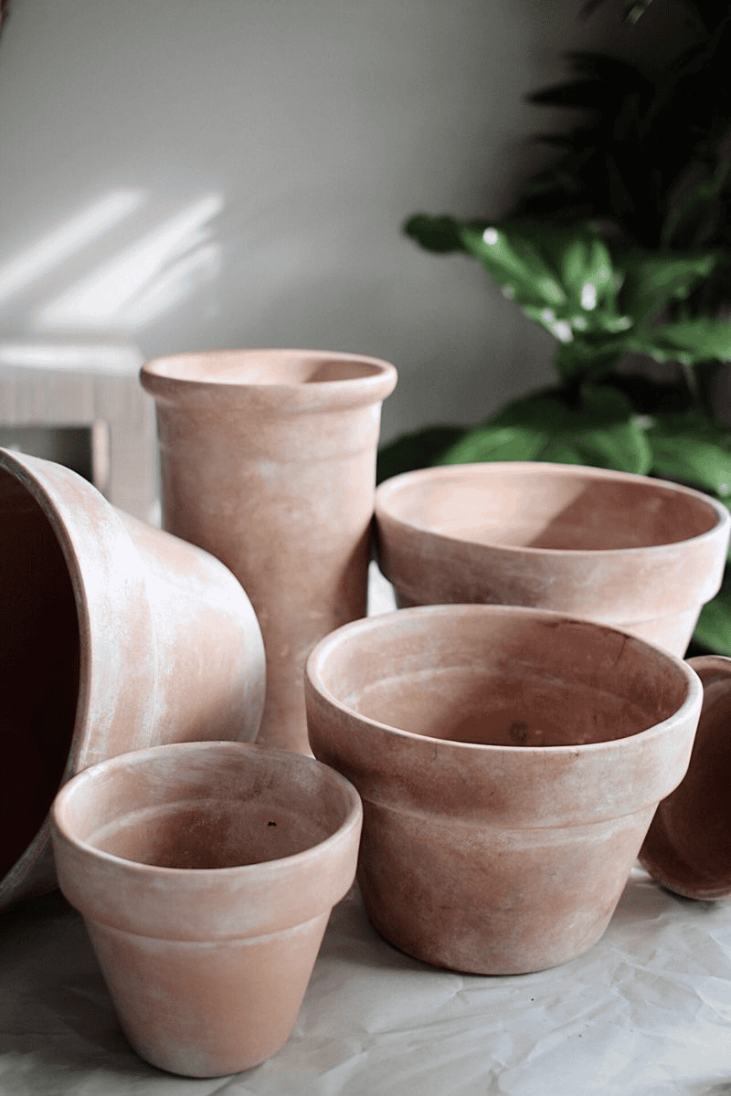 terra cotta pots old looking diy