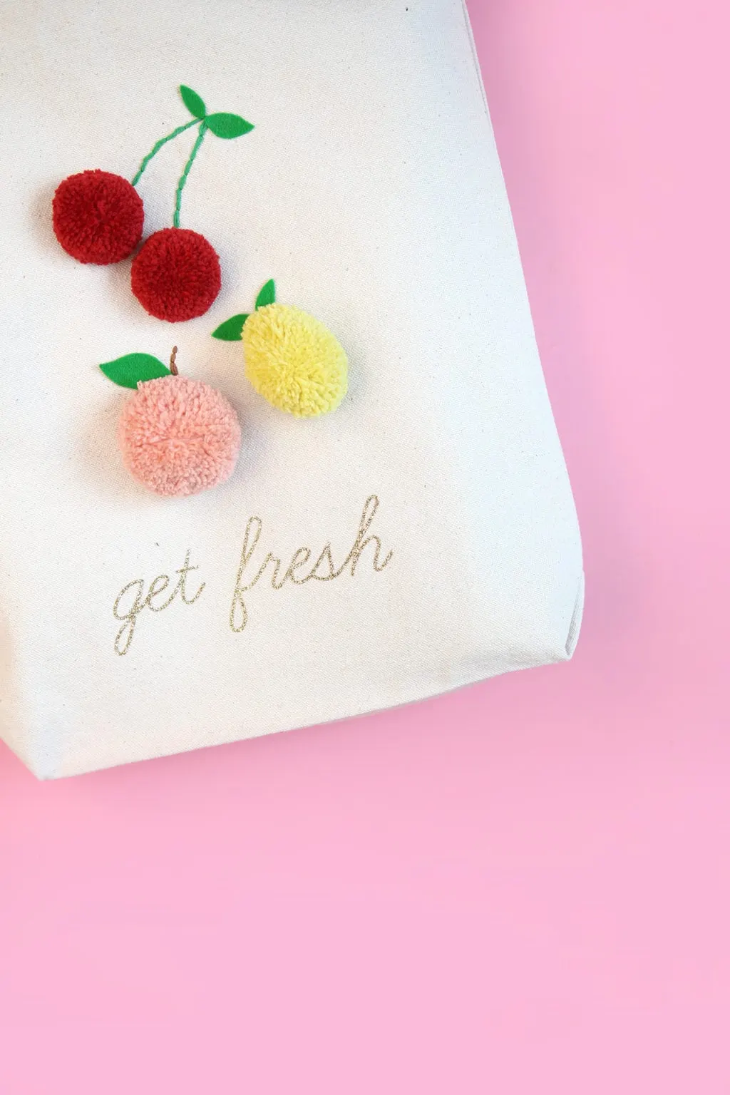 pom pom fruits diy bag