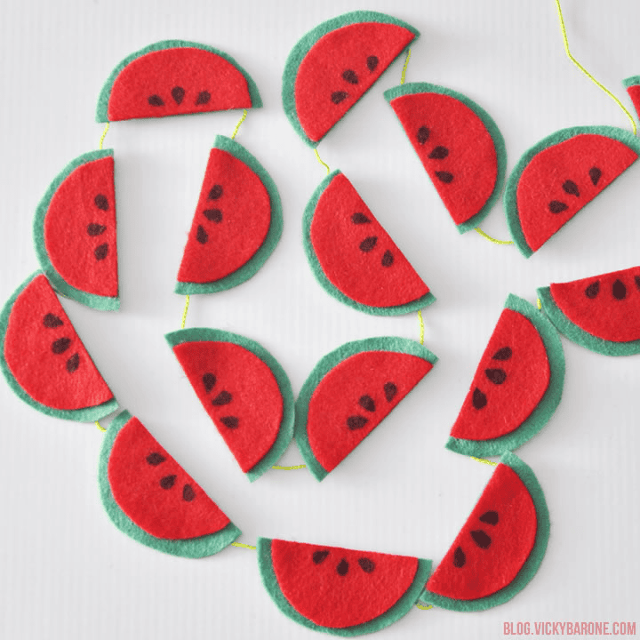 diy felt garland 