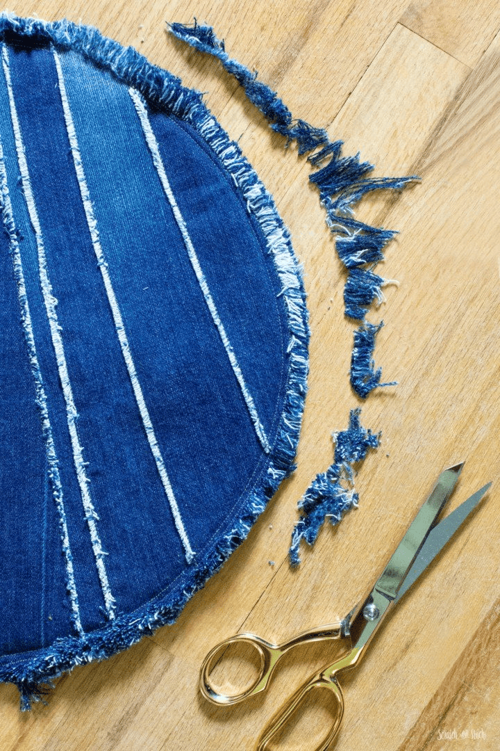 how to sew a round placemat