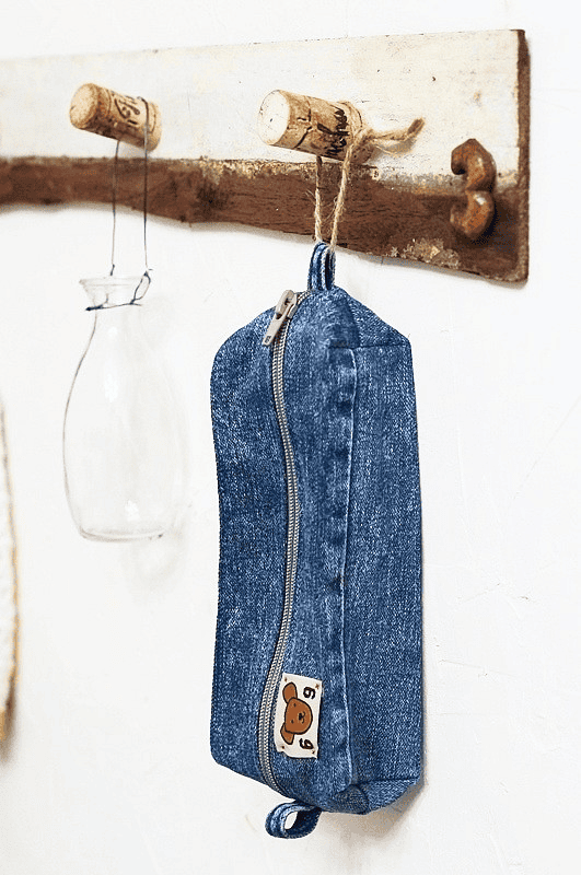 sew a pencil pouch