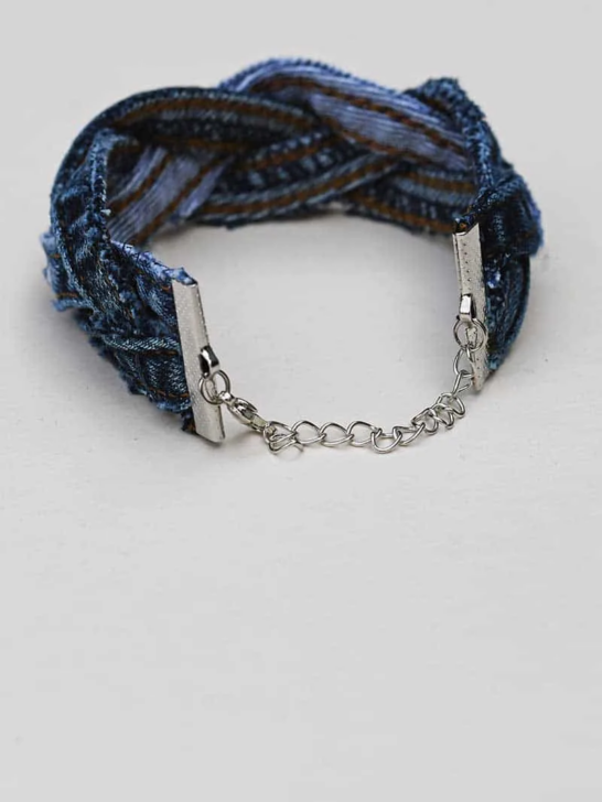 100 Denim Crafts for DIY Enthusiasts