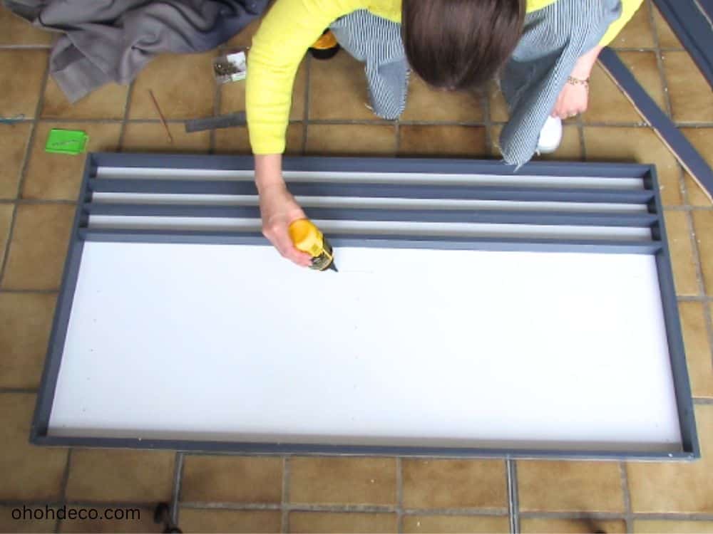 glue and screw the shelves