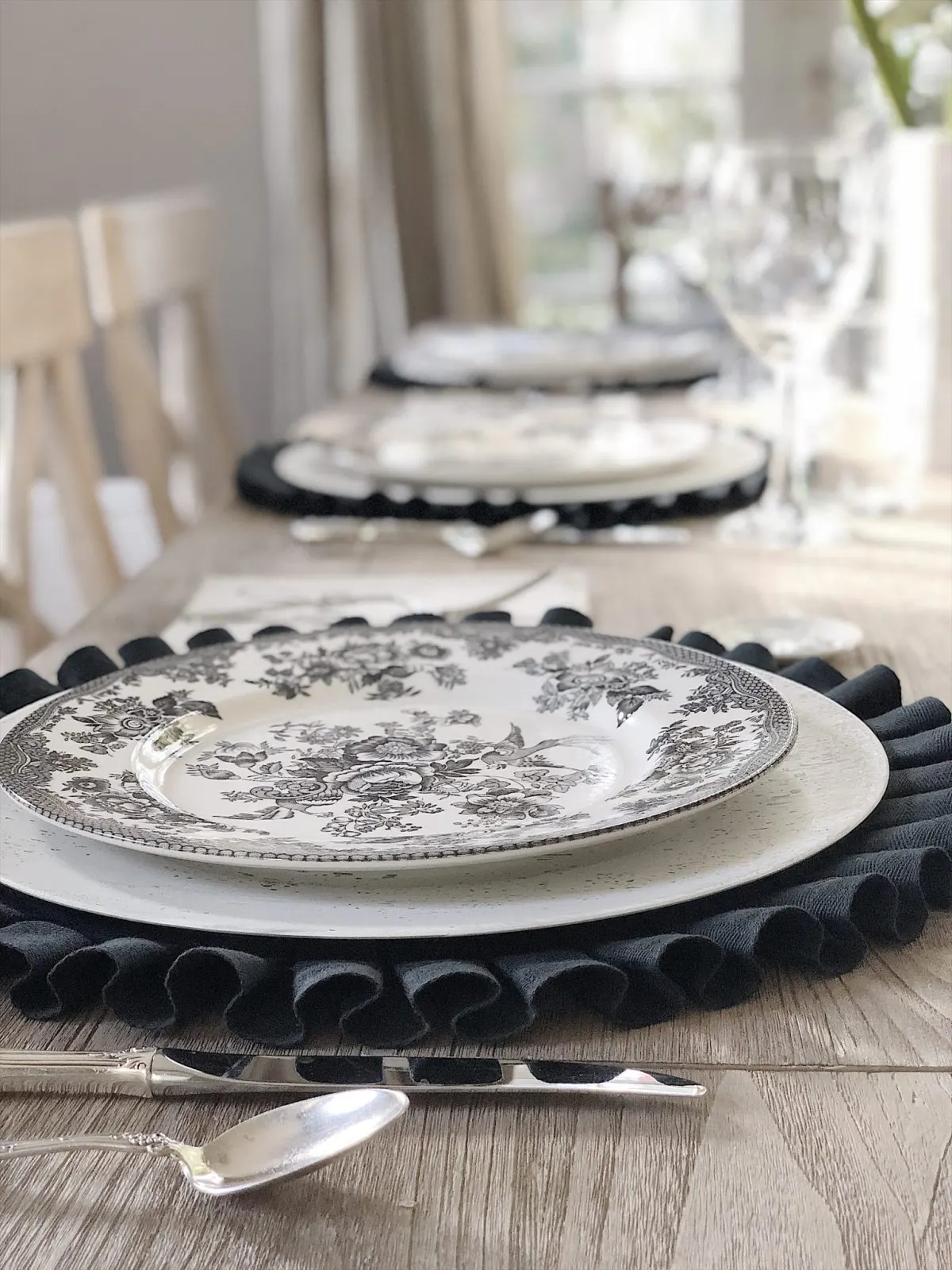 sew a pleated placemat