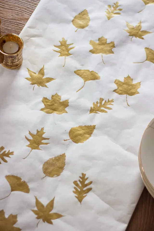 leaf table runner