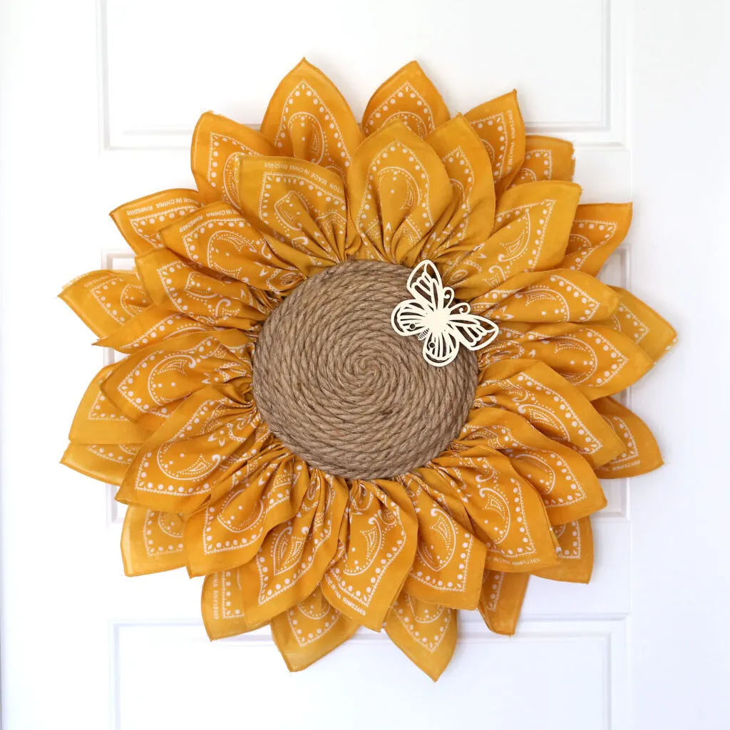 sunflower wreath pumpkin seed art easy Fall Crafts for Adults