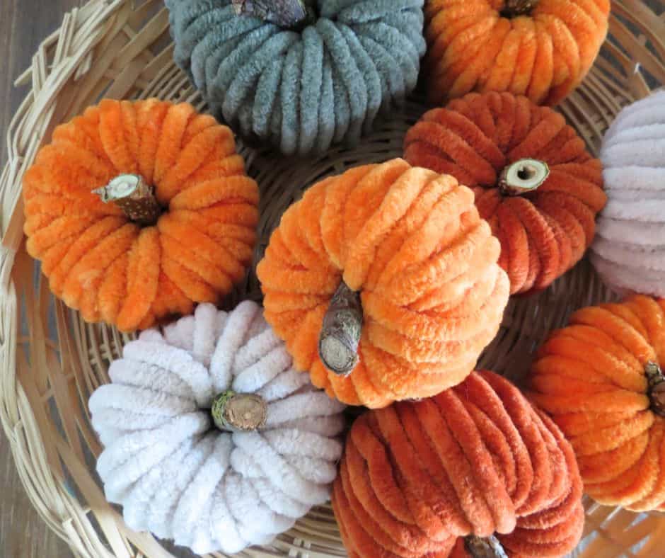 How to Transform Your Toilet Paper Rolls into Festive Pumpkins How to Transform Your Toilet Paper Rolls into Festive Pumpkins