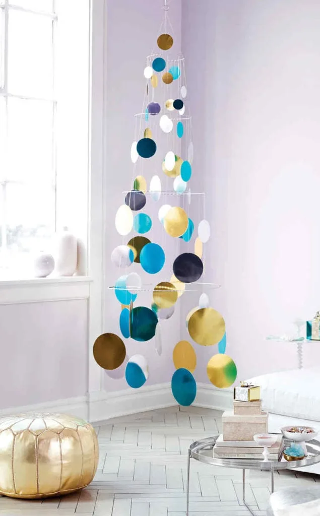 Hanging Mobile DIY alternative Christmas Tree