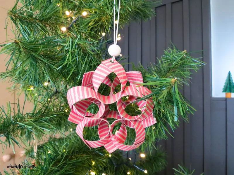 christmas ornament with toilet paper rolls