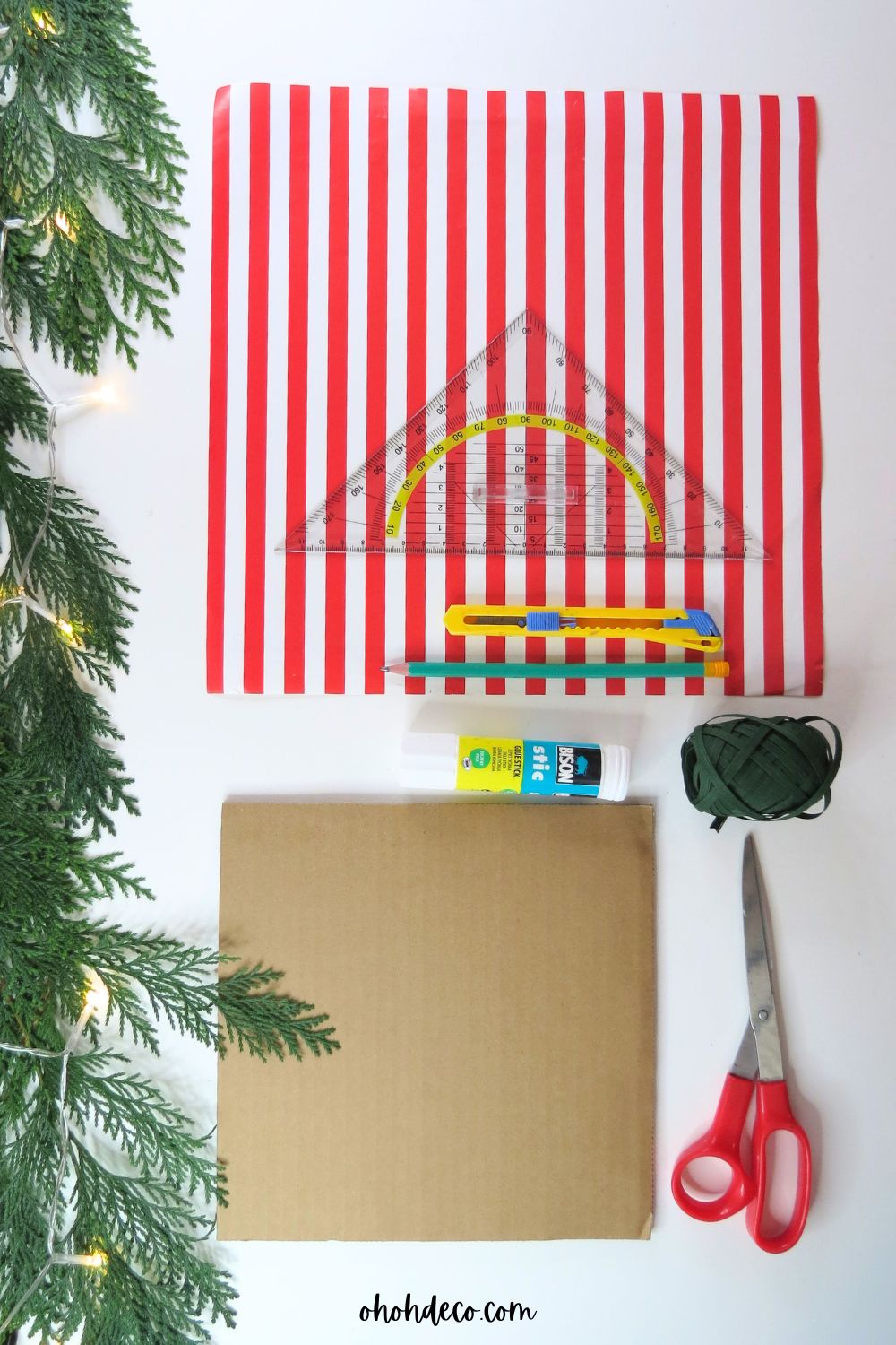 Entregas para hacer el anillo de Navidad