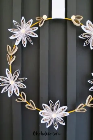 diy cardbaord wreath