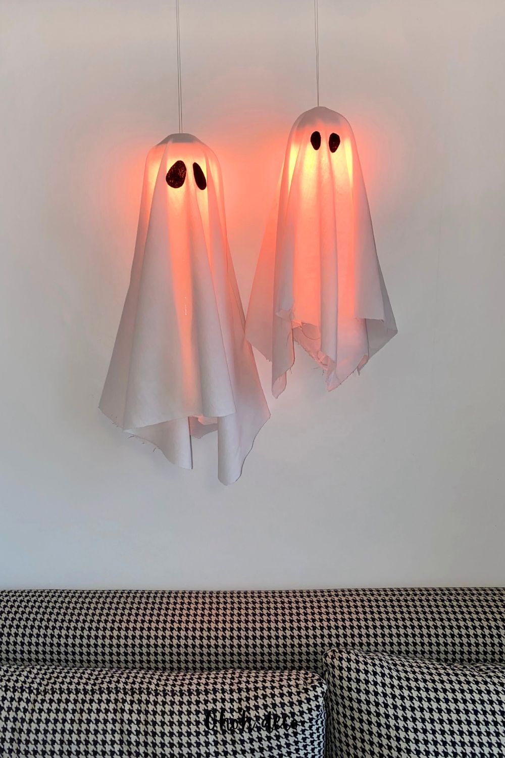DIY ghost decoration for Halloween
