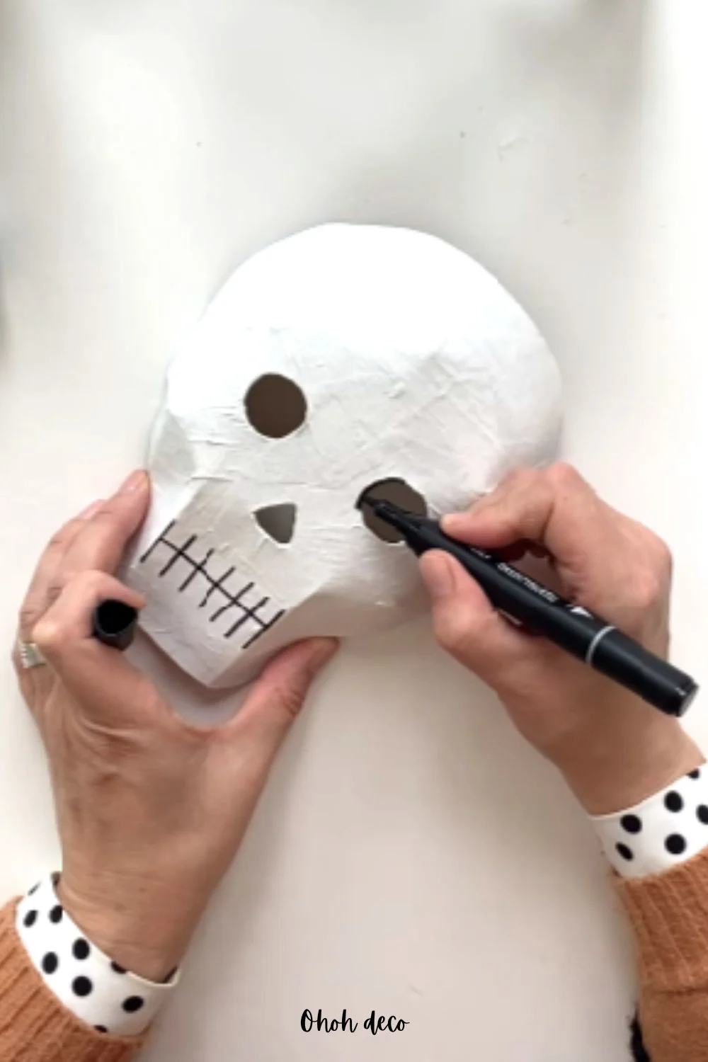 decorate the diy skull mask