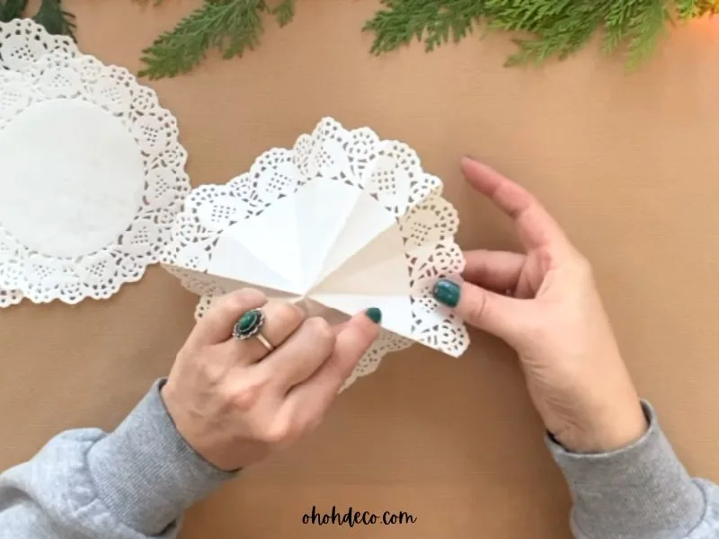 diy paper doilies christmas tree