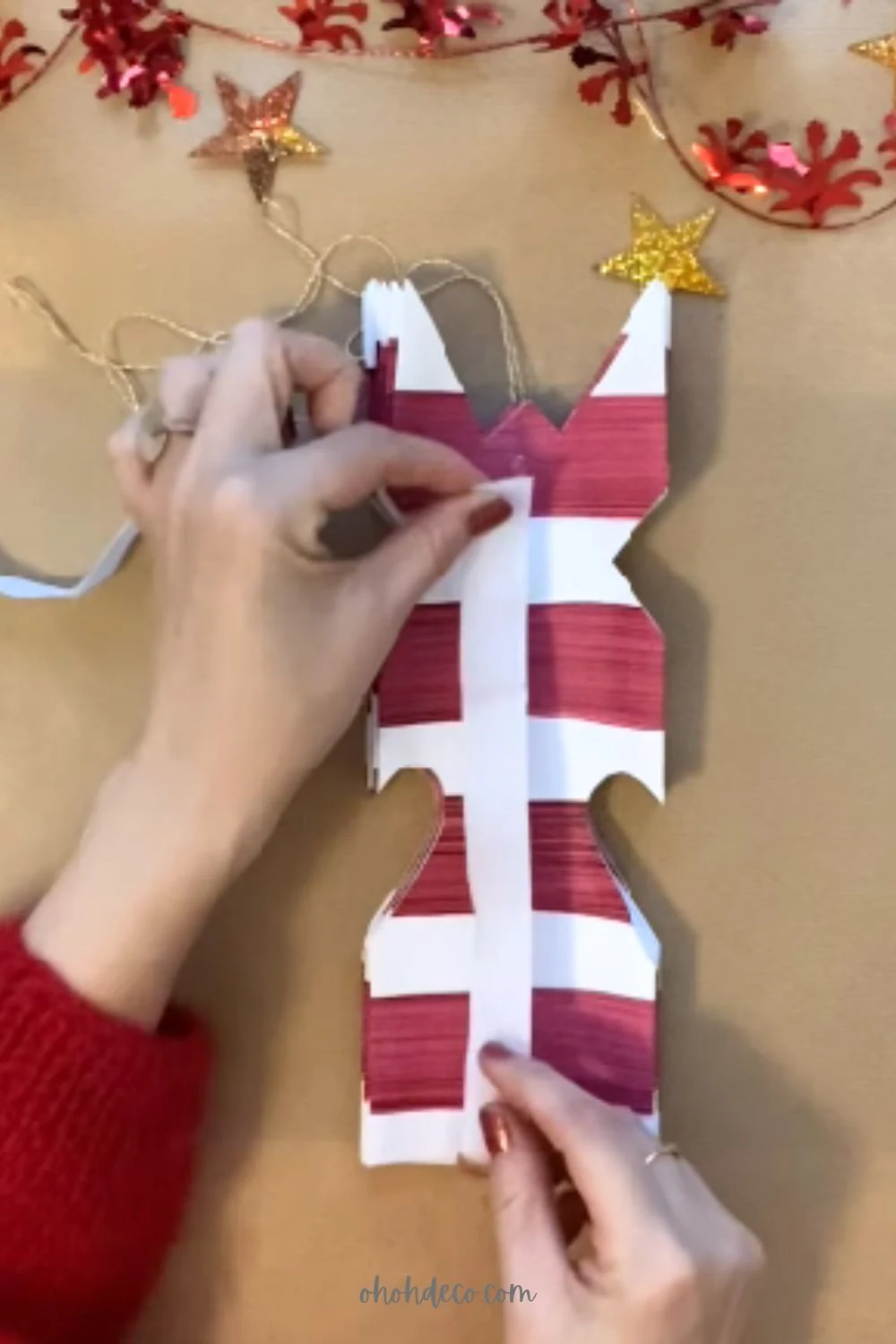 fix velcro on paper stars diy