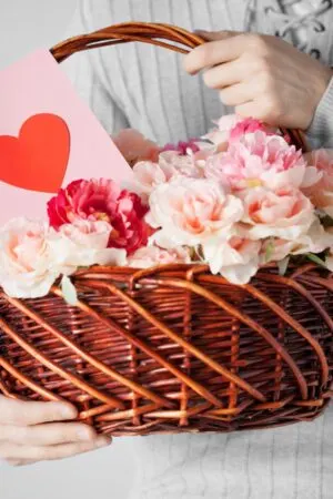 ideas for valentine basket