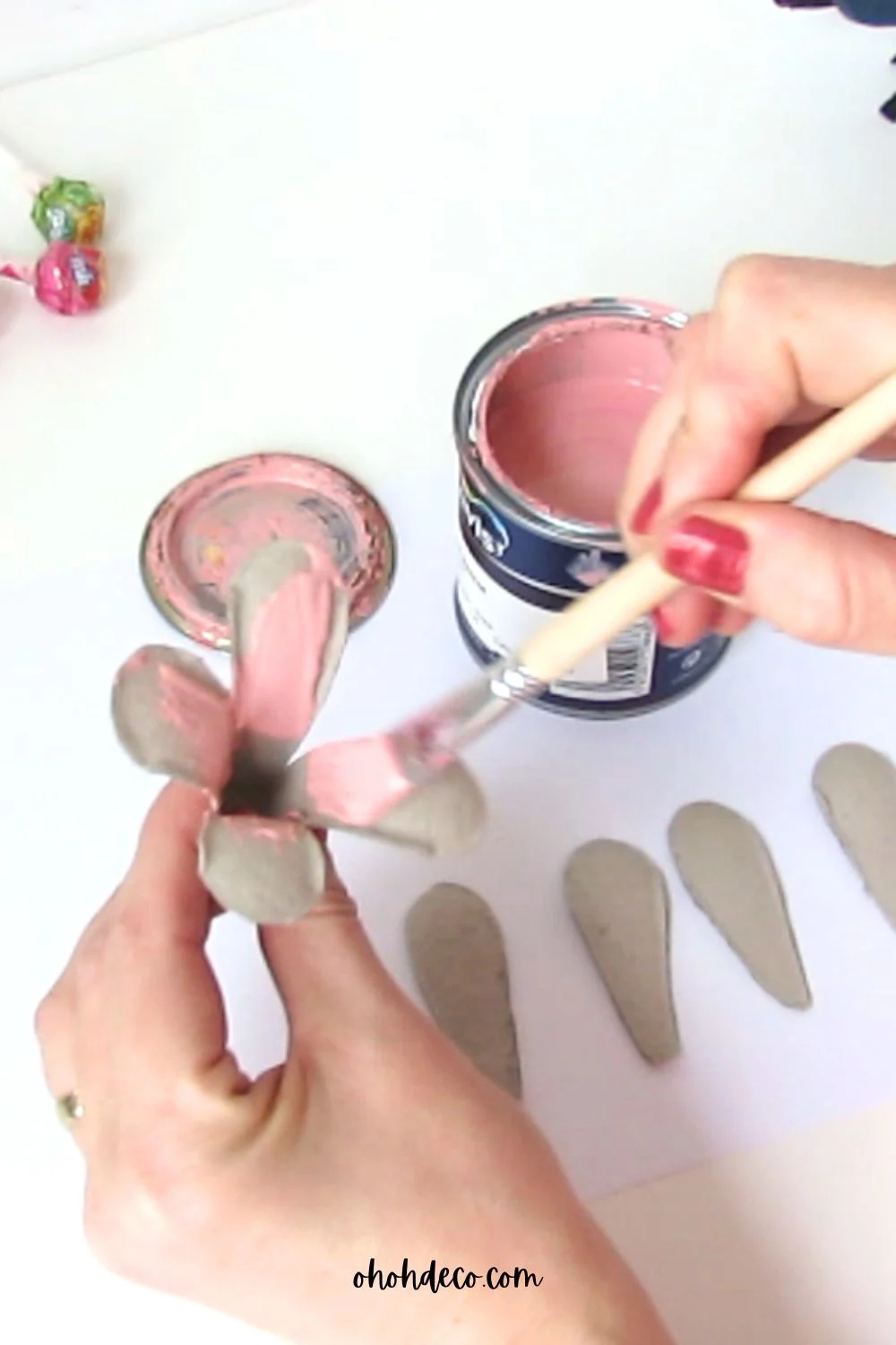 paint the flower egg carton
