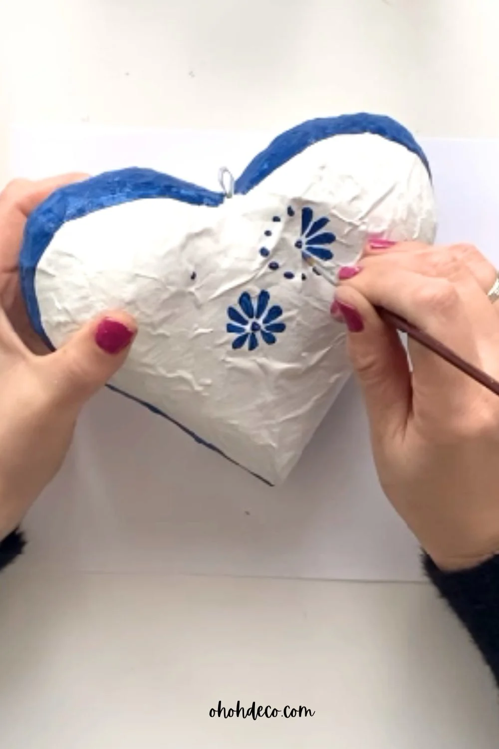 paint the heart ornament