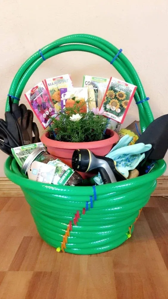 gardener gift basket